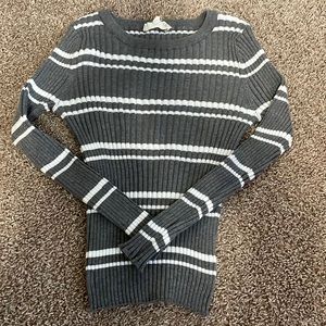Grey white stripped sweater